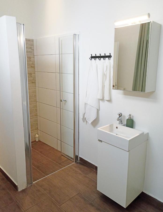 3 Bedrooms With Ensuite Bathrooms Wina Bagian luar foto